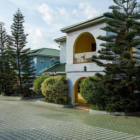 Takako Court Luxury Houses & Apartments, East Legon Accra Esterno foto